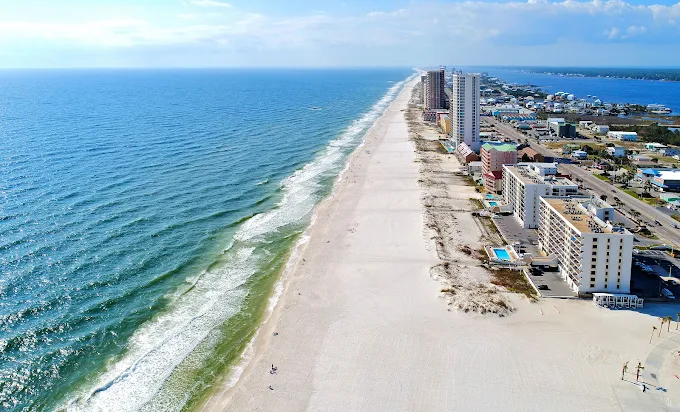 Gulf Shores golf communities and coastal neighborhoods