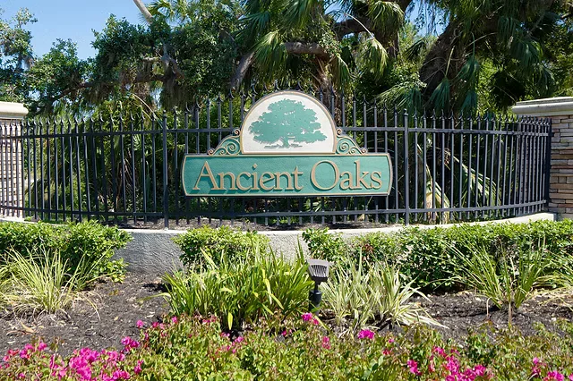 Ancient Oaks neighborhood in Gulf Shores