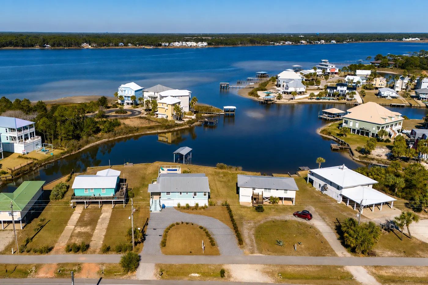 Shoreland neighborhood in Gulf Shores